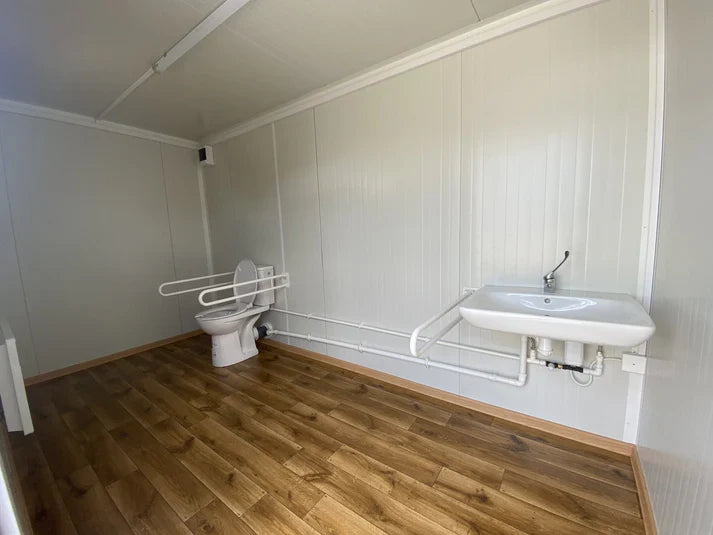 Contentor Sanitário WC Acessível 4,00 x 2,00 m para Mobilidade Reduzida