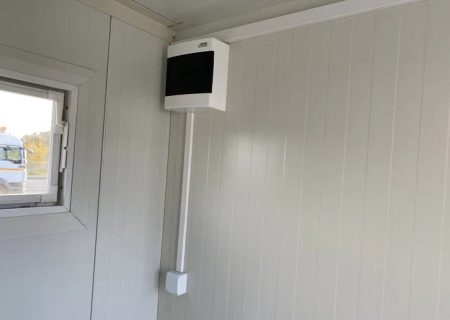 Contentor Sanitário Duplo Autónomo com Depósito para Campismo e Festivais
