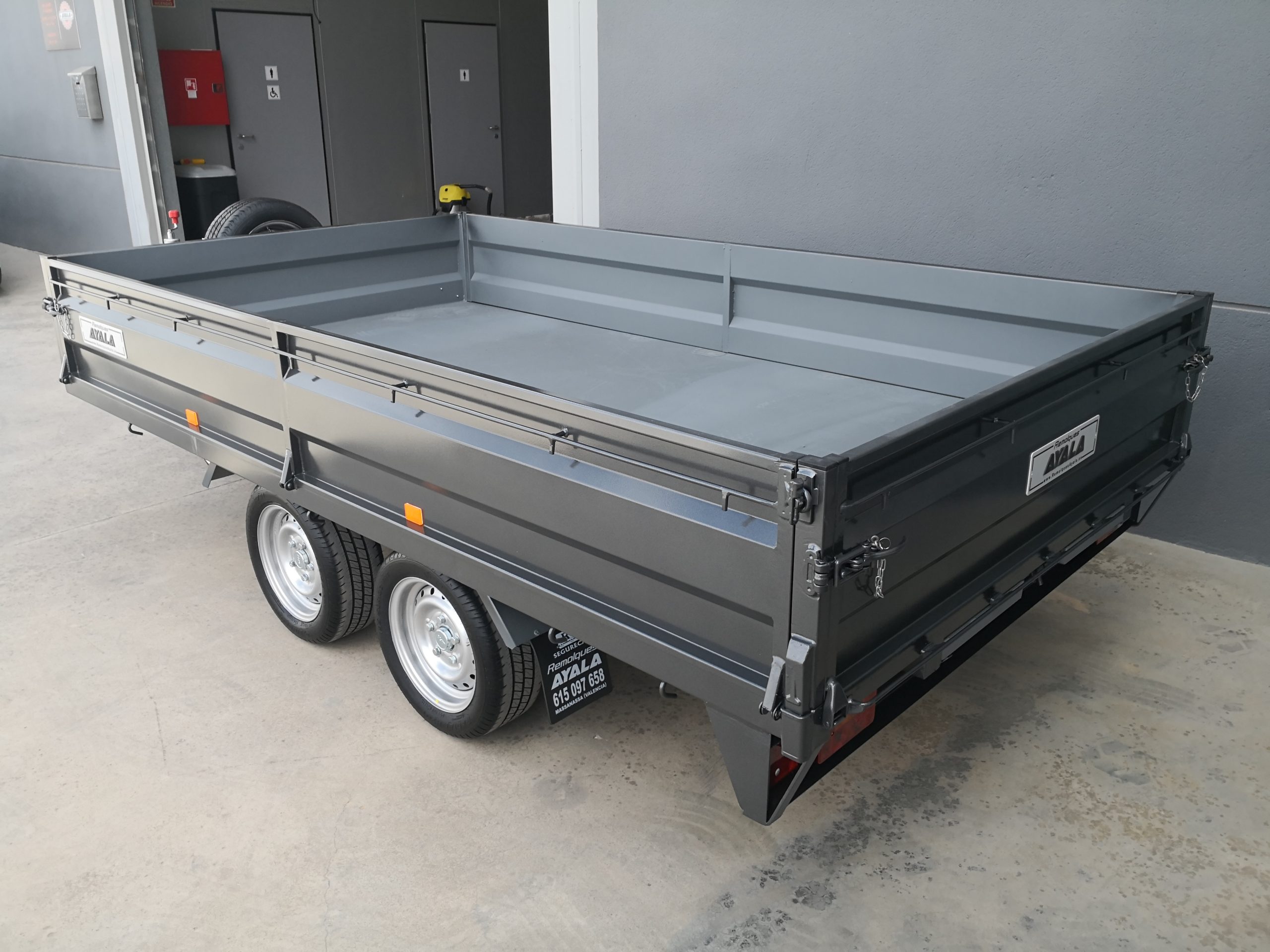 Reboque Porta-Máquinas com Rampas de Subida – MMA 3.500 kg - Image 3