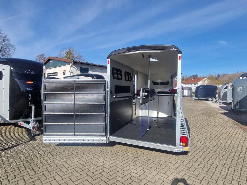 Reboque Van Böckmann Portax L-SKA WCF Suspensão Conforto (Novo) - Image 3