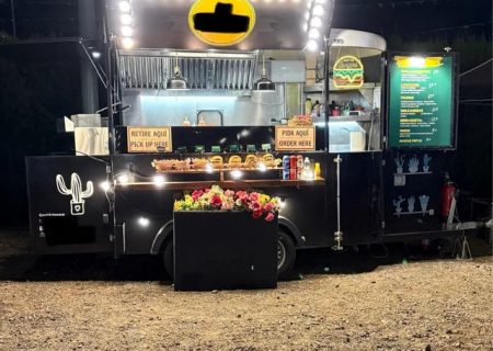 Reboque Food Truck Street Food Totalmente Equipado para Restauração